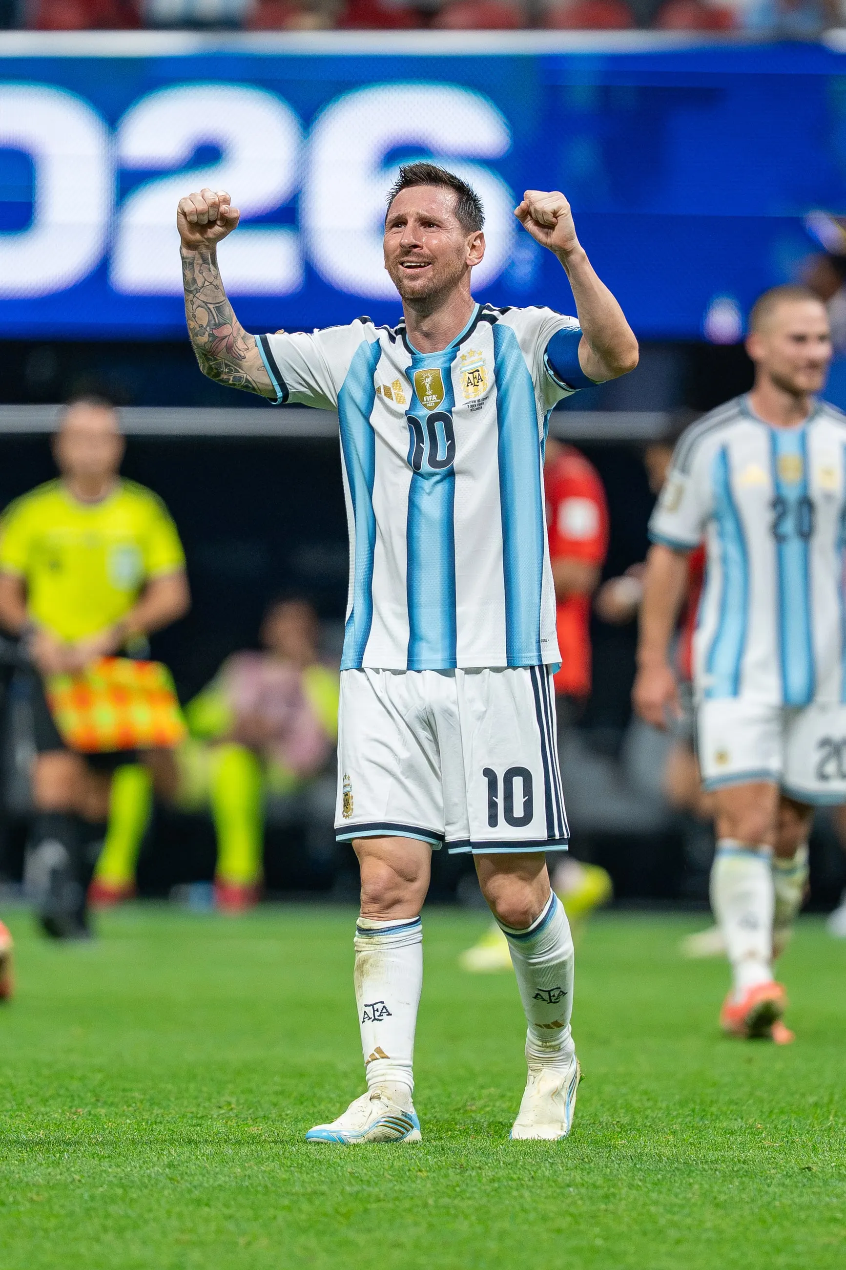 Lionel Messi celebra con los puños en alto y una sonrisa con la Selección Argentina en el Mundial 2026